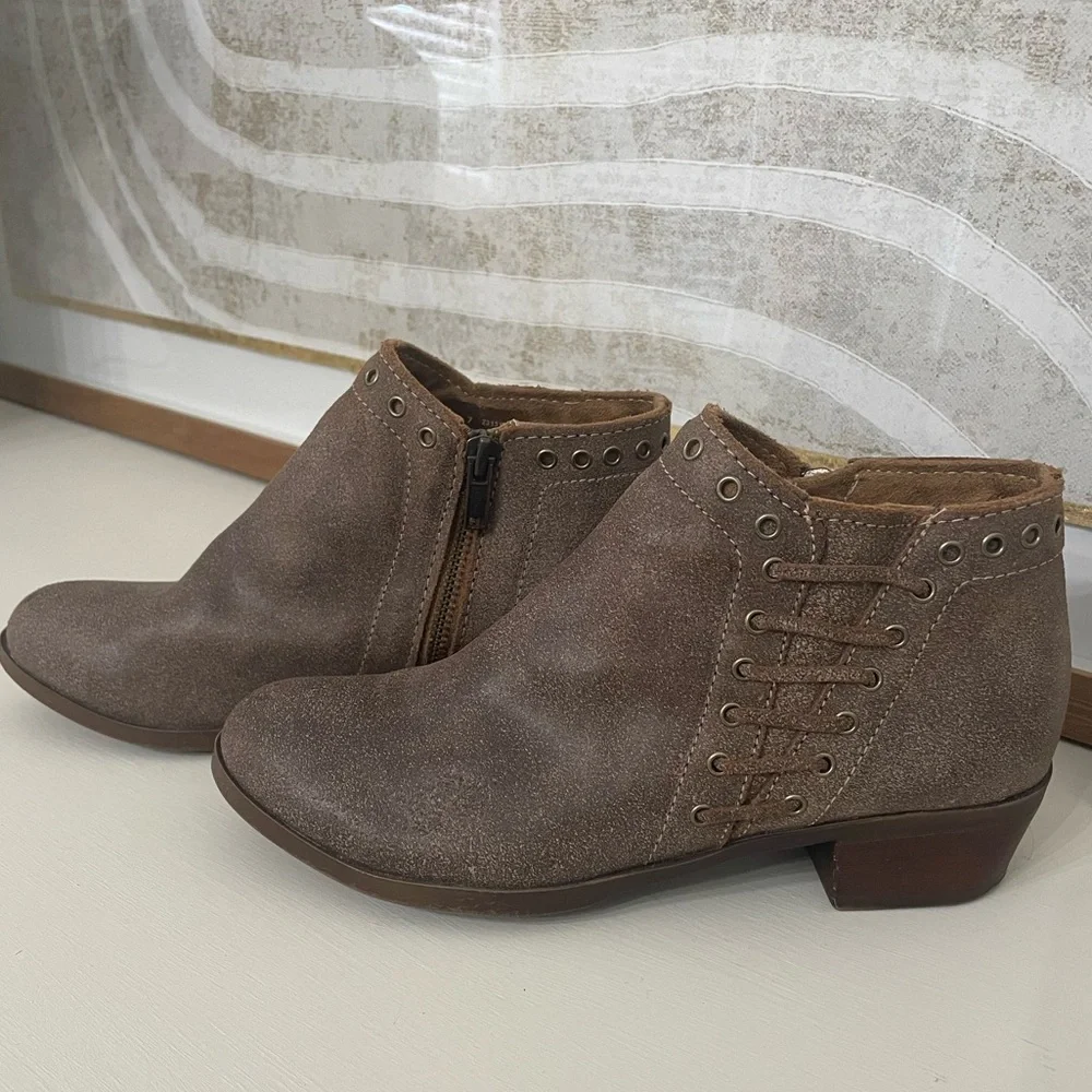 Minnetonka "Brenna" Bootie/Boots Brown Leather Womens 7 - Picture 3 of 13